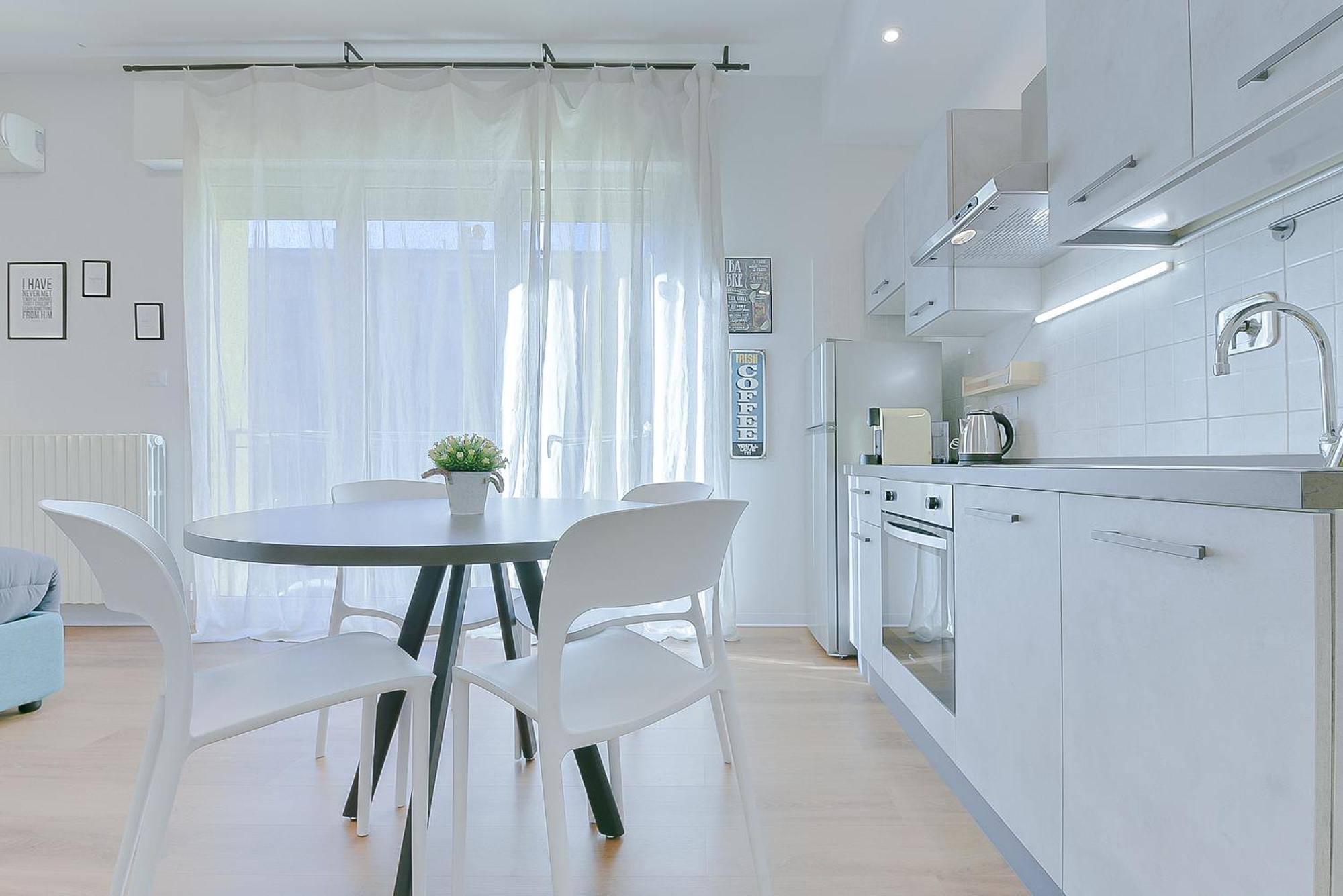 Taron House - Bologna Center Station & Fiera Apartment Exterior photo